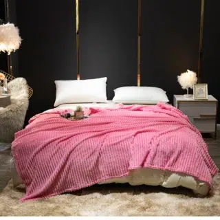 Couverture douce et chaude en flanelle rose